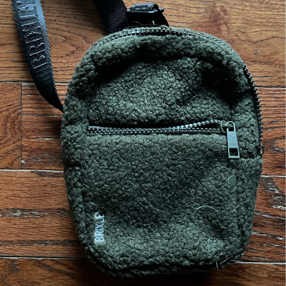 Green Sherpa bag